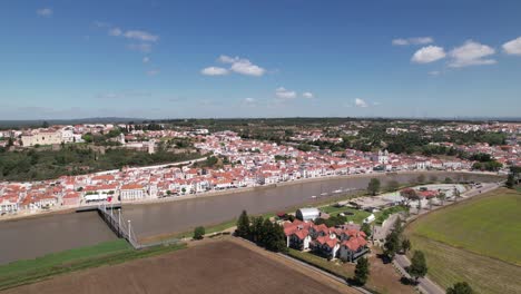 Volar-Sobre-La-Ciudad-De-Alcacer-Do-Sal-Portugal-04