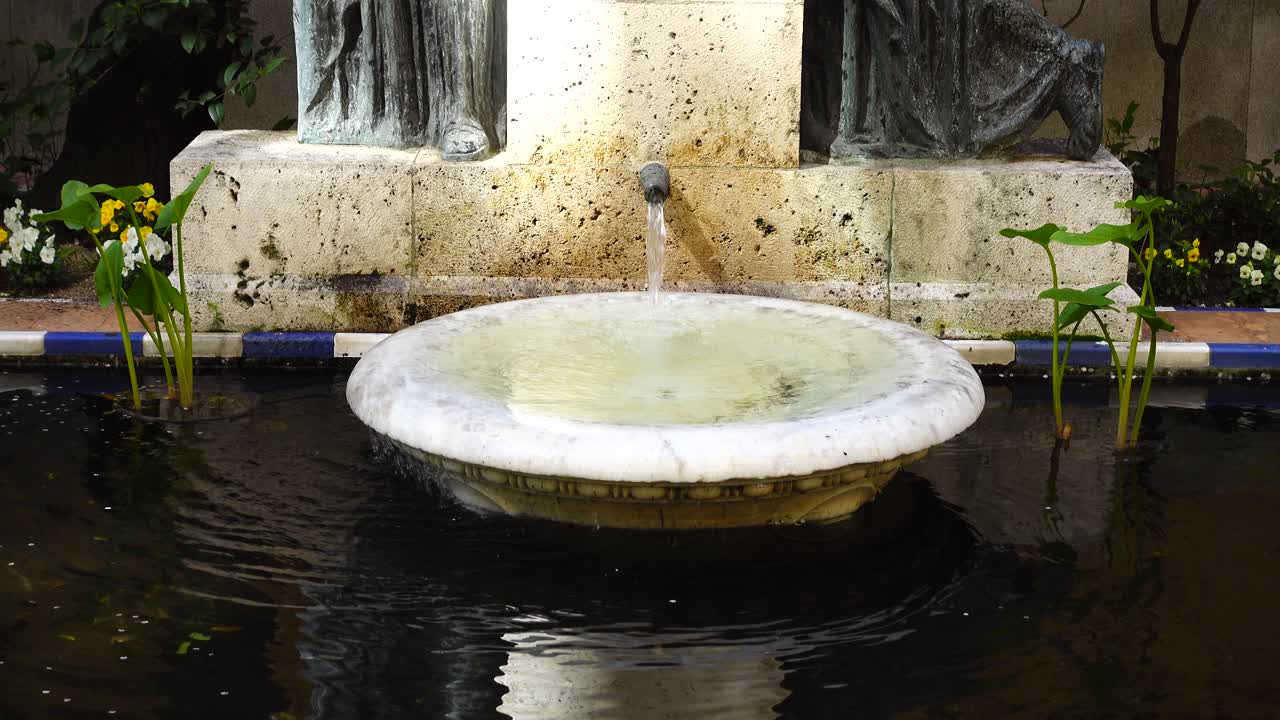 La fontana nel cortile. La fontana nel cortile della casa-museo di Sorolla