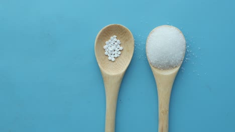 comparing artificial sweetener with white sugar