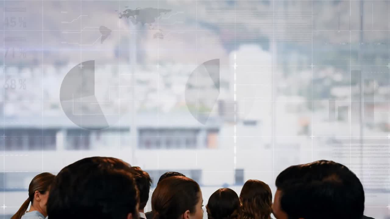 다양한 그래프와 데이터의 애니메이션이 사업가들을 가로지르고 있습니다.