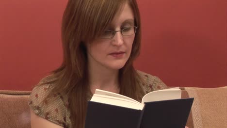 Stock-Footage-Reading