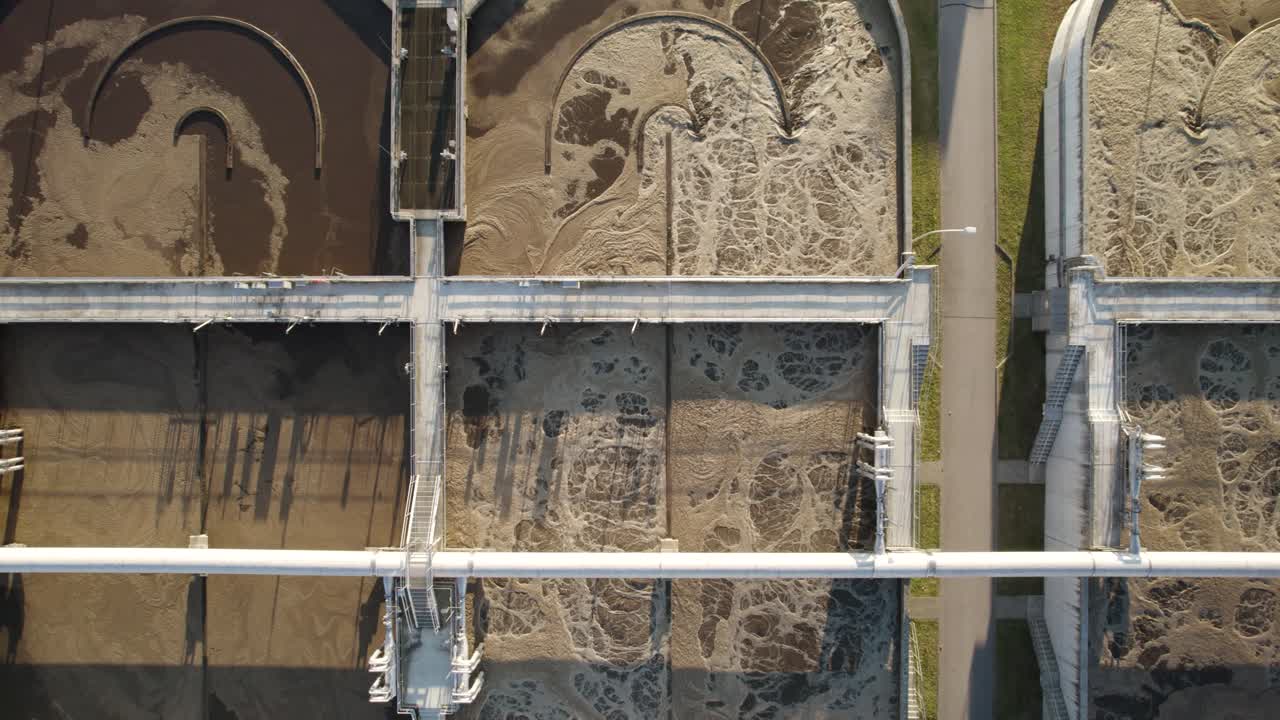 폭기조의 공중 하향식 세부 사항