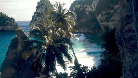 pan landscape shot of the beautiful tropical beach in bali during a sunny day