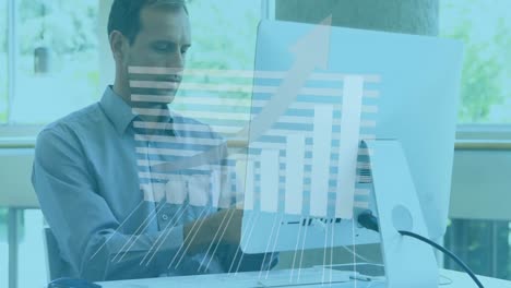 animación del procesamiento de datos financieros sobre el empresario que trabaja en la oficina