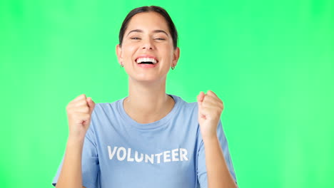 Volunteer-woman,-green-screen