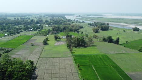 Drohnenaufnahme-Der-Größten-Flussinsel-Asiens,-Majuli-Island