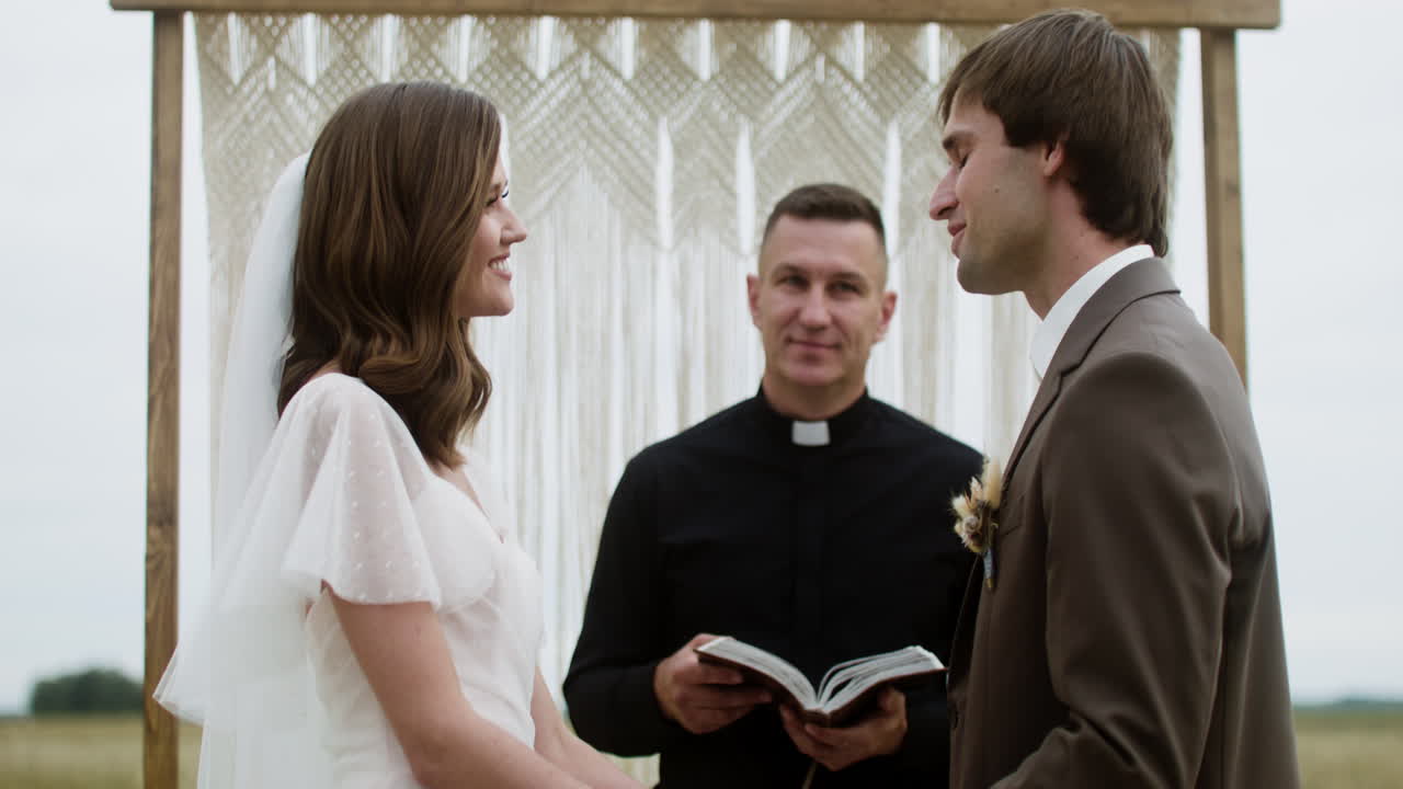 결혼 하는 부부