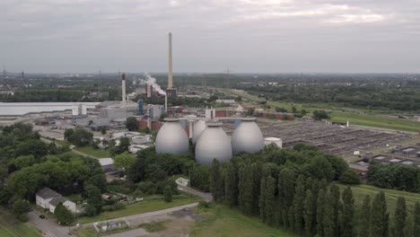 Vista-Aérea-De-La-Planta-De-Tratamiento-De-Aguas-Residuales,-Bottrop-Alemania