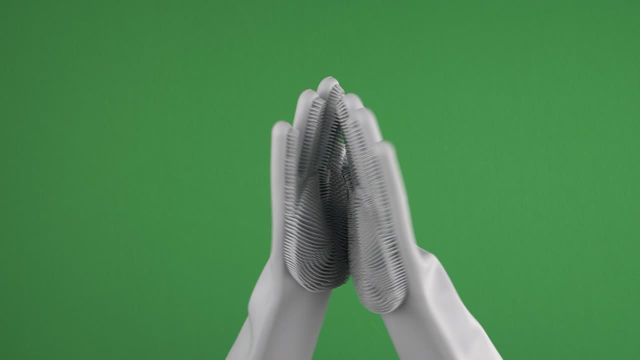 푸른 실리콘 접시 세탁 장갑을 가진 여성 손, 녹색 크로마키 배경 위에서 부 가정용. 여성 손은 흔들고, 춤추고, 박수를 치며, 기게 손가락을 고 풀어줍니다.