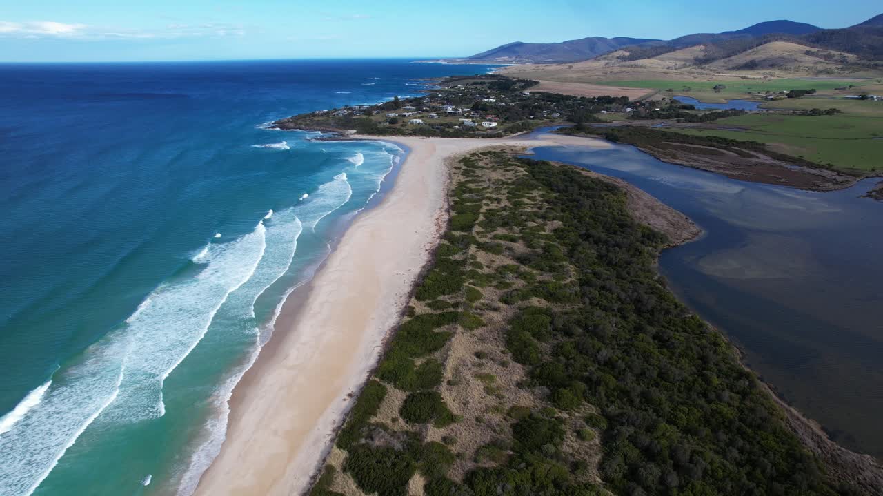 Steels Beach And Lagoon, Falmouth, Tasmania, Australia - Aerial Pullback