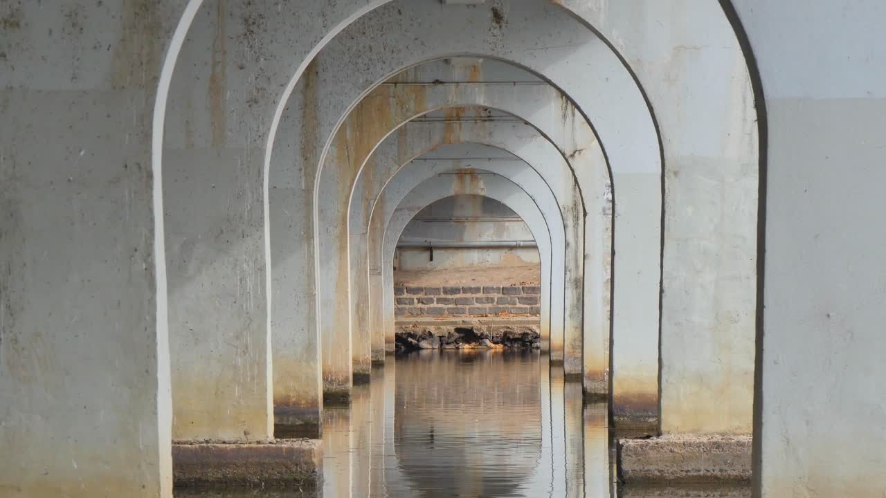 Bridge arch over the bridge