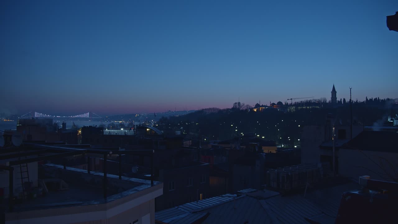 이스탄불의 옥상에서 가장 이른 아침 시간의 시간 경과