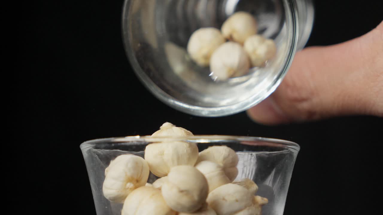 카다몬, 카다몬 또는 카다몬