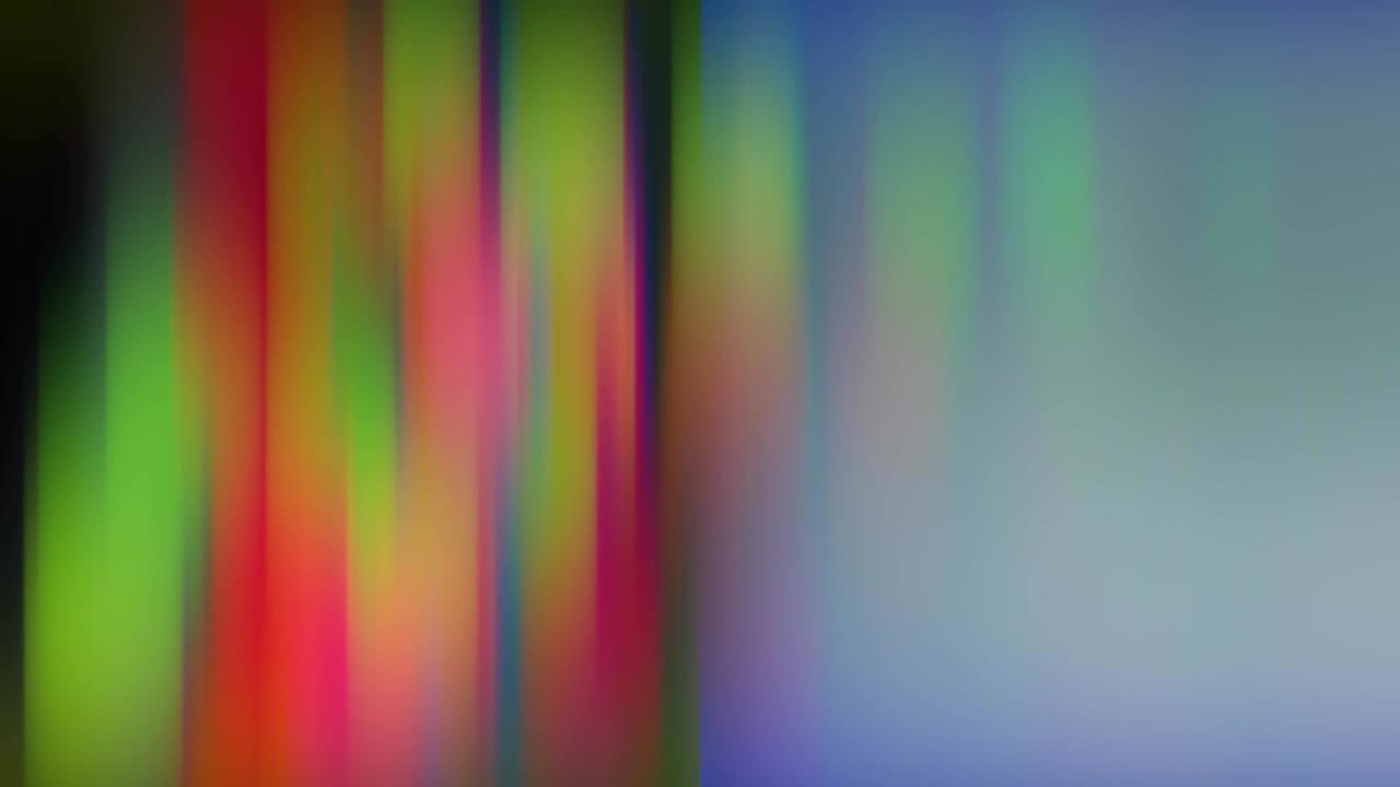 movimiento distorsionado y borroso de luces brillantes multicolores