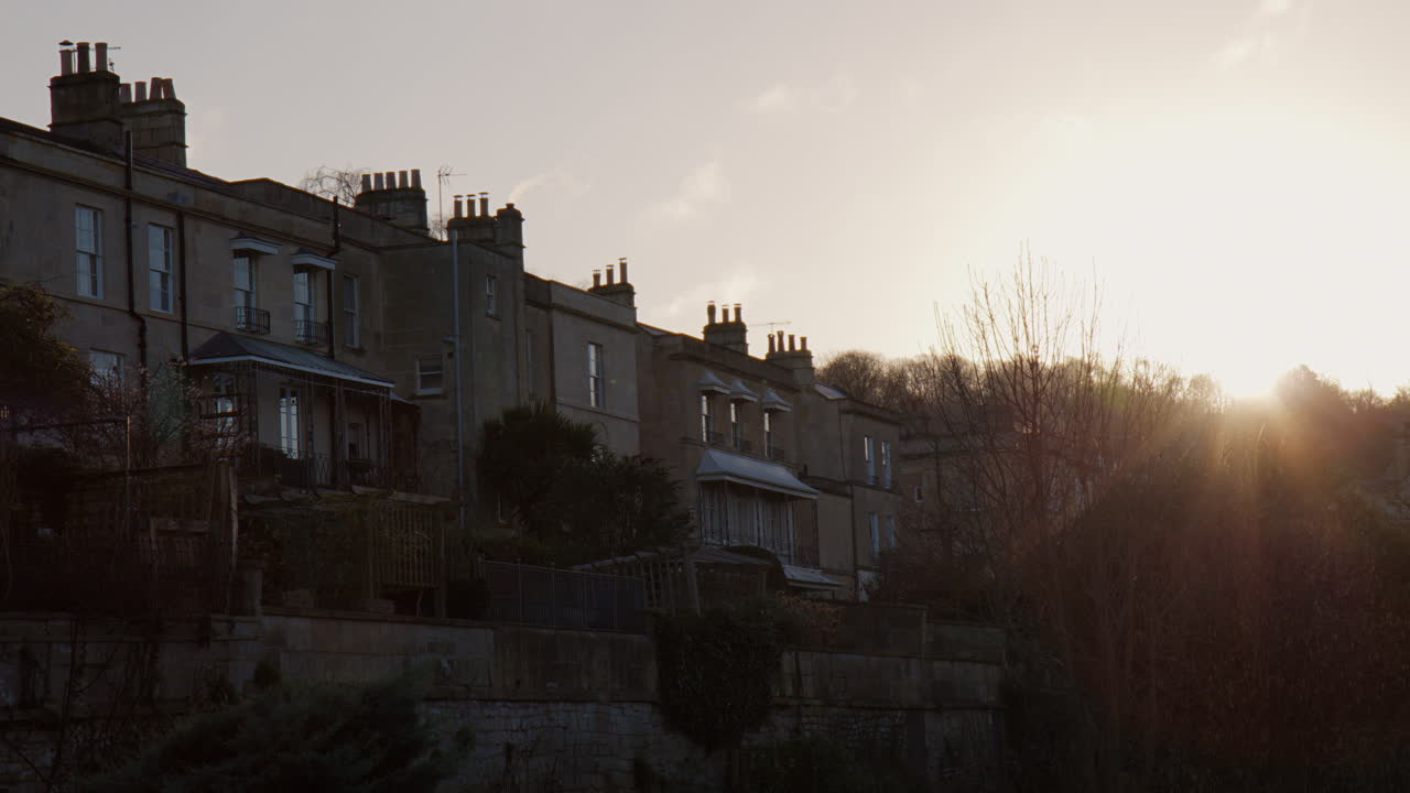 Arquitetura Georgiana na Great Pulteney Street ao pôr do sol em Bathwick, Bath, Reino Unido