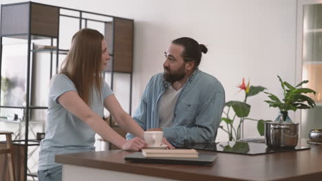Bearded-Man-And-Woman-Having-An-Argument