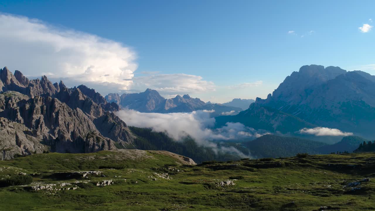 parque natural nacional de tre cime en los alpes dolomitas. la hermosa naturaleza de italia.