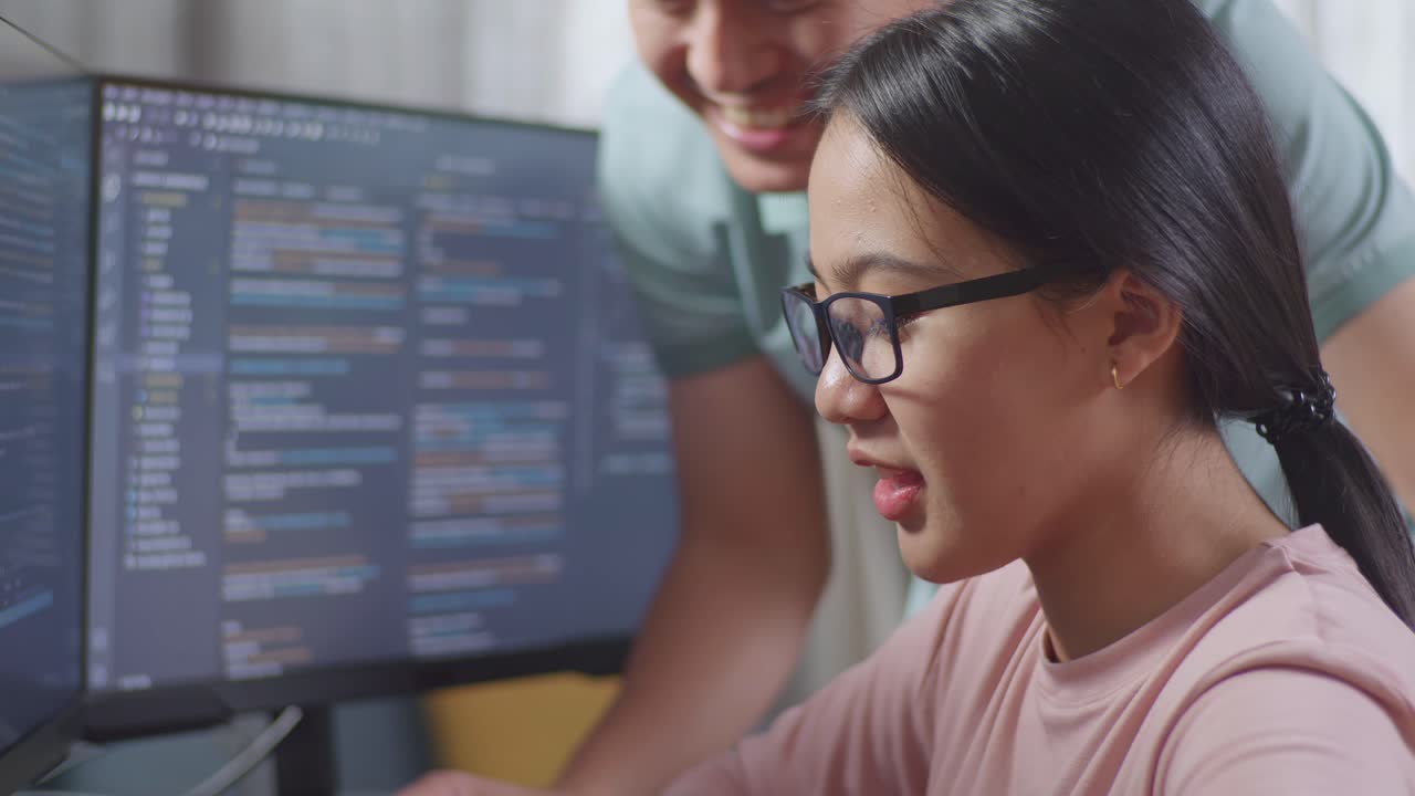 colaboración en un proyecto de codificación