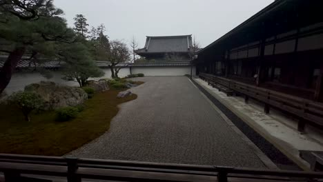 Friedlicher-Ort-Des-Nanzen-Ji-Tempels,-Zen-buddhistischer-Tempel-In-Kyoto,-Japan