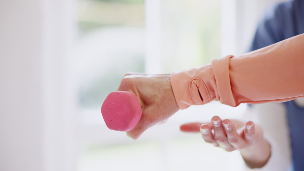 고령 여성, 은퇴자 및 물리 치료