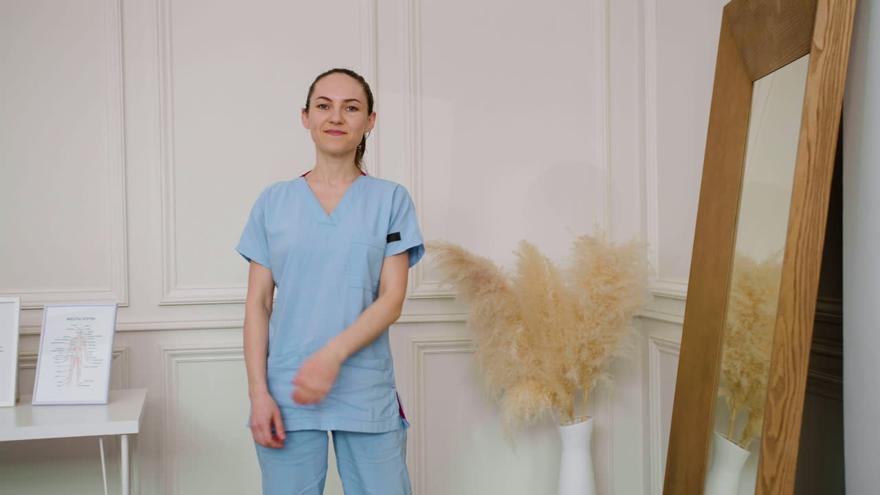 여성 물리치료사