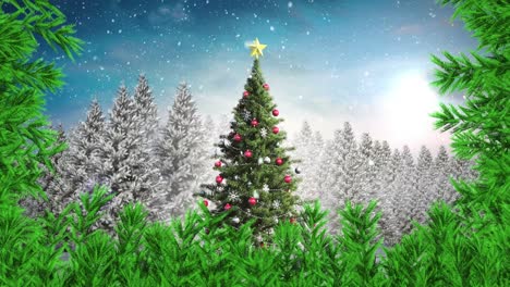 Ramas-De-árboles-Y-Texto-De-Feliz-Navidad-Sobre-El-árbol-De-Navidad-En-El-Paisaje-Invernal-Contra-El-Cielo-Nocturno