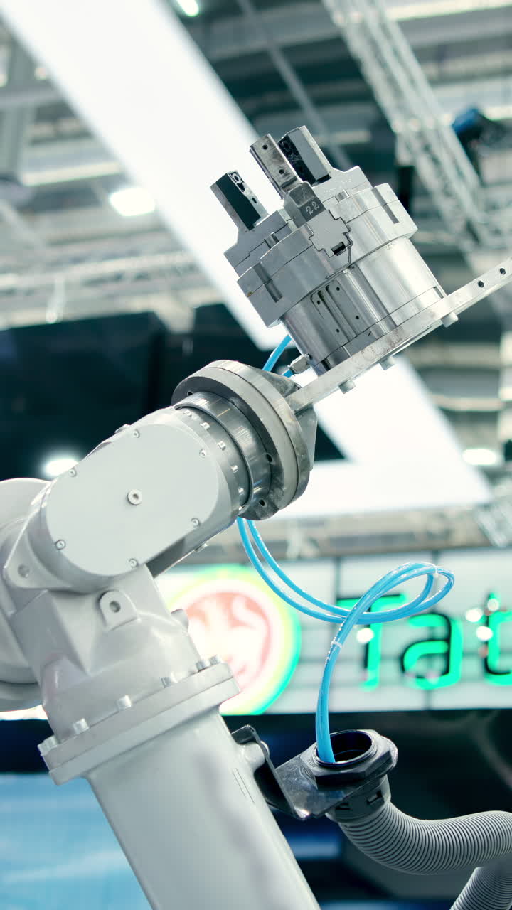 El brazo robótico en el entorno industrial