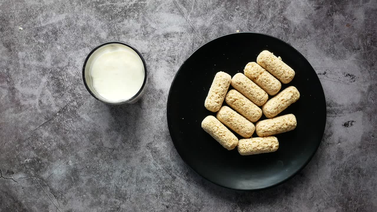 Oatmeal Cookies and Milk