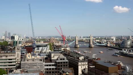 Blick-Auf-Die-Tower-Bridge-01