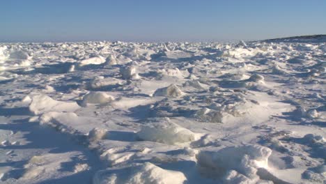 Winterufer-Von-Hudson-Bay-Manitoba-Kanada