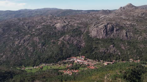 village of senhora da peneda