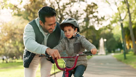 Enseñanza,-Bicicleta-Y-Padre-Con-Su-Hijo.