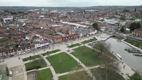 Flussufer-Stratford-Upon-Avon-England-Drohnen-Luftaufnahme