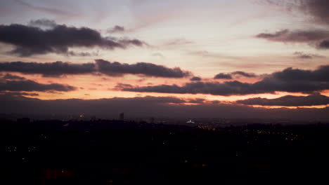 vista 4k del horizonte en leeds al atardecer