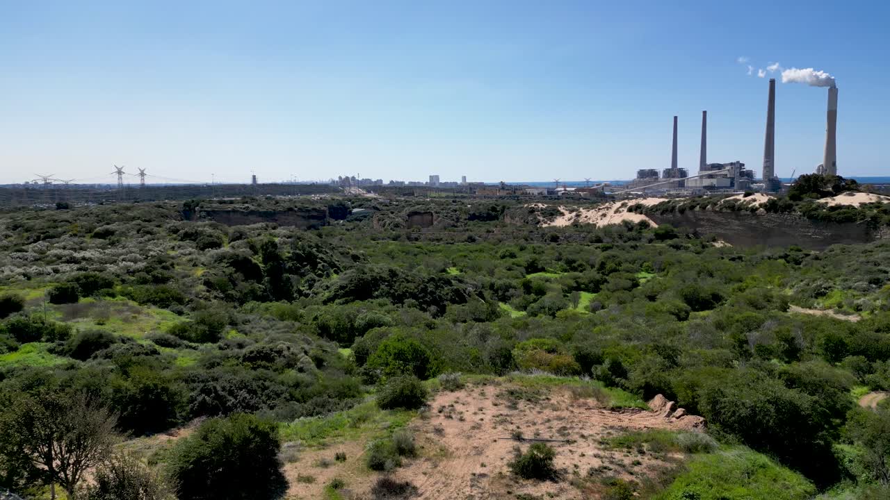 video de drones 4k de la planta de energía eléctrica orot rabin-hadera-israel