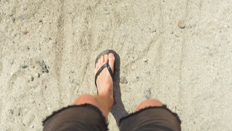 el gozo de caminar con sandalias en las galletas tenerife españa