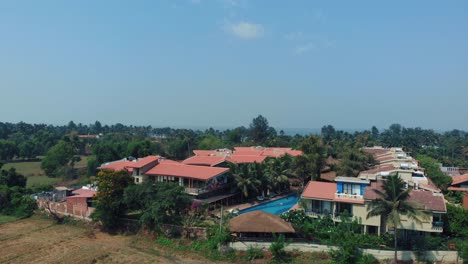 Un-Dron-Cinematográfico-Disparó-Desde-Un-Resort-En-Goa,-India-1