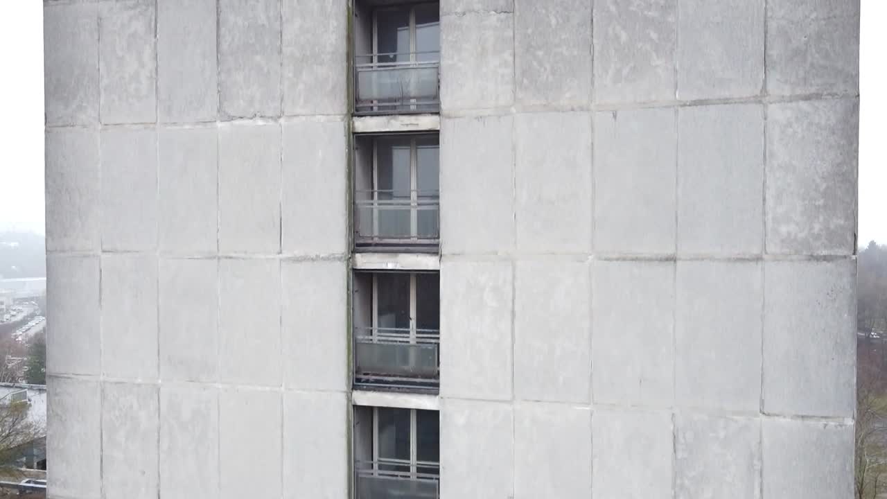 socialismo europa oriental rascacielos paneles de hormigón edificios brutalismo bloques de viviendas vista de la ciudad