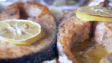 baked salmon with lemon