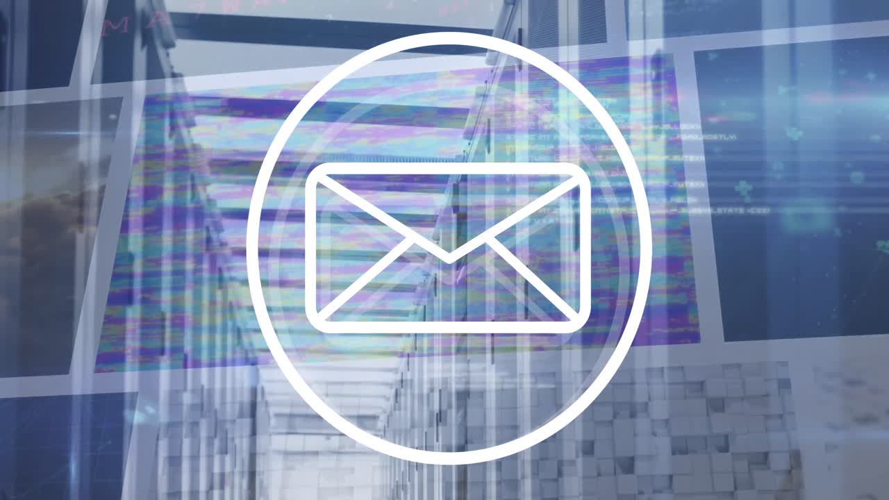 animación del icono del mensaje a través de la interfaz con el procesamiento de datos contra la sala de servidor de computadora