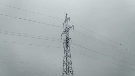 día de lluvia y electricidad