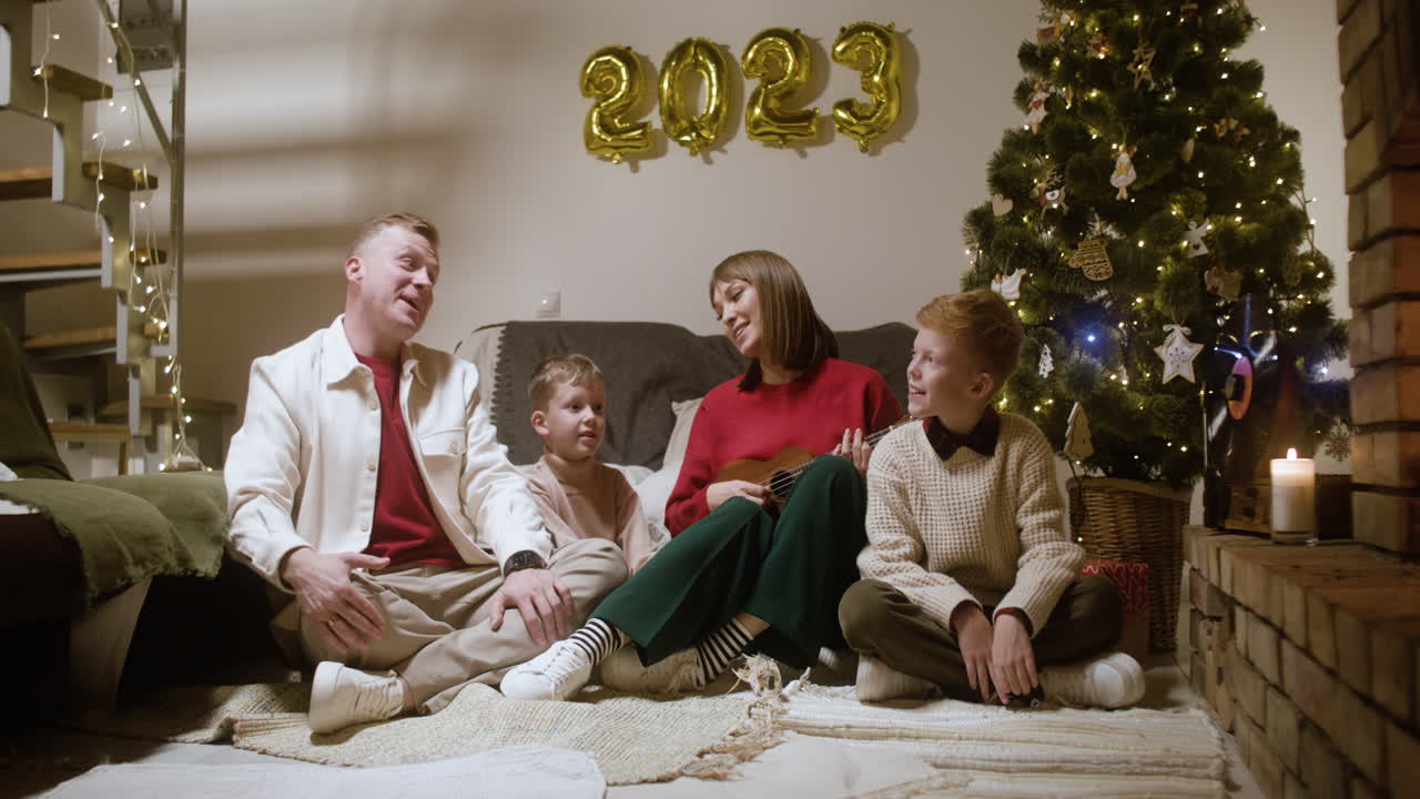 celebración de la víspera de año nuevo en la sala de estar.