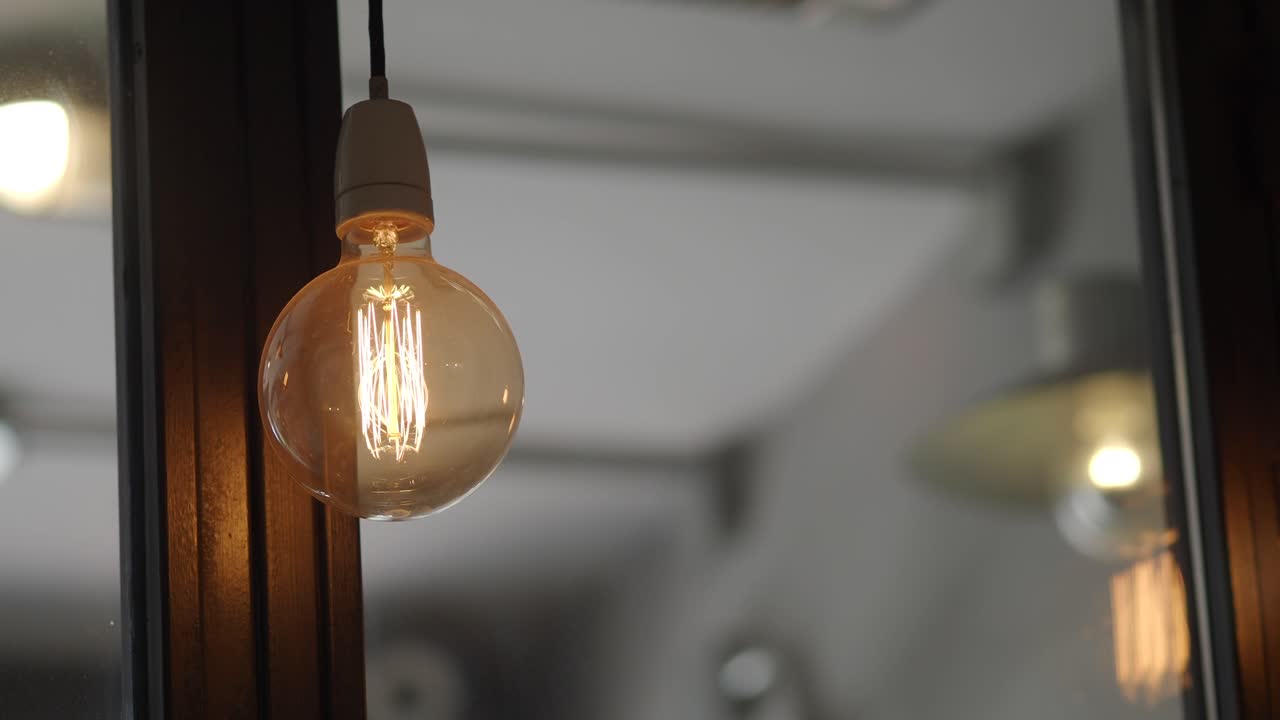 Vintage Edison Bulb Hanging Lamp