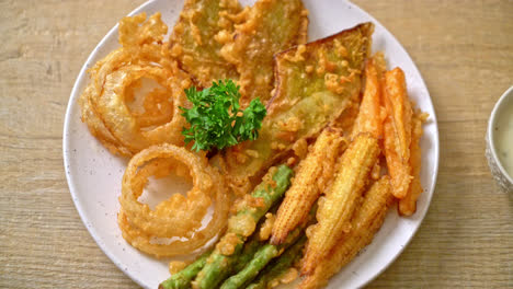 Frittiertes-Mischgemüse-Oder-Tempura