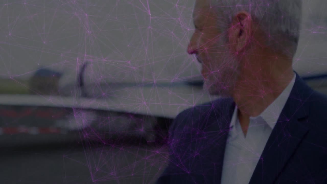 Animazione di rete di connessioni su uomo d'affari in aereo