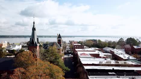 aerial-tilt-up-church-and-city-hall-in-new-bern-nc,-north-carolina