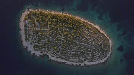 Antena:-Isla-Del-Faro-En-Croacia