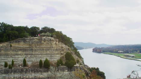 acantilado con vistas al río en austin tx