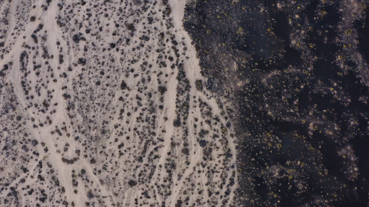 patrones de vista aérea encontrados naturaleza en el paisaje del desierto de mojave