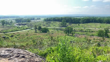 Blick-Von-Der-Kleinen-Runden-Spitze-Auf-Das-Schlachtfeld-Des-Amerikanischen-Bürgerkriegs-In-Gettysburg,-Pennsylvania